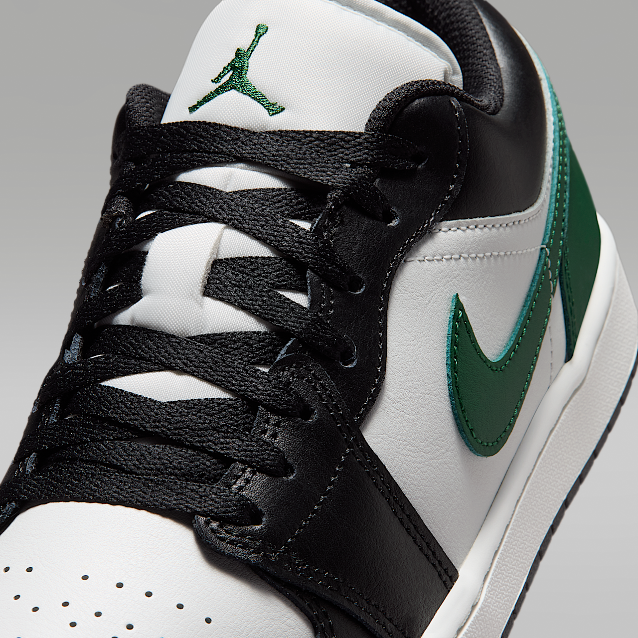 Air Jordan 1 Low Men's Shoes