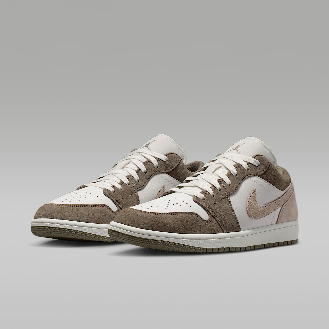 Air Jordan 1 Low Men's Shoes