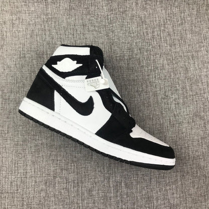 Air Jordan 1 Mid Black White Concord Style AJ1