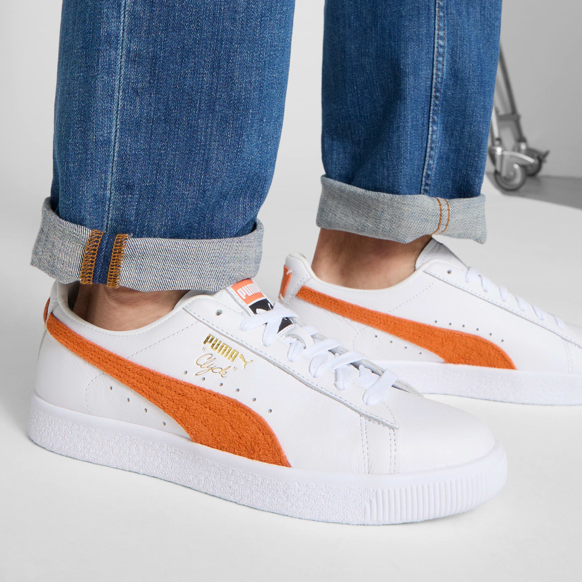 Clyde Base Sneakers
