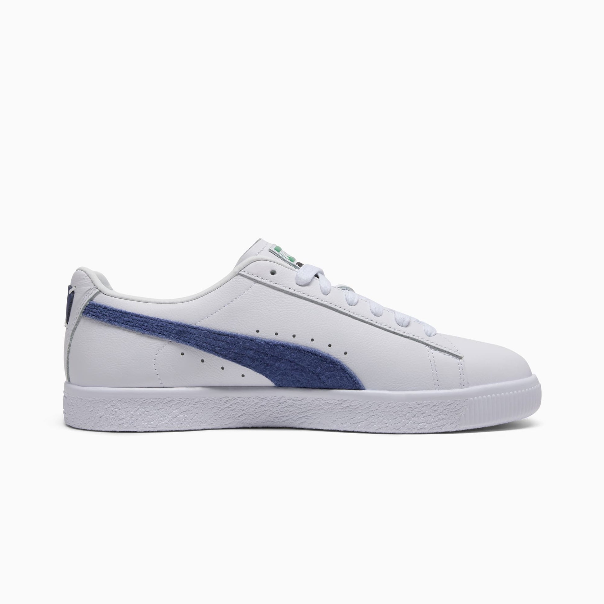 Clyde Base Sneakers