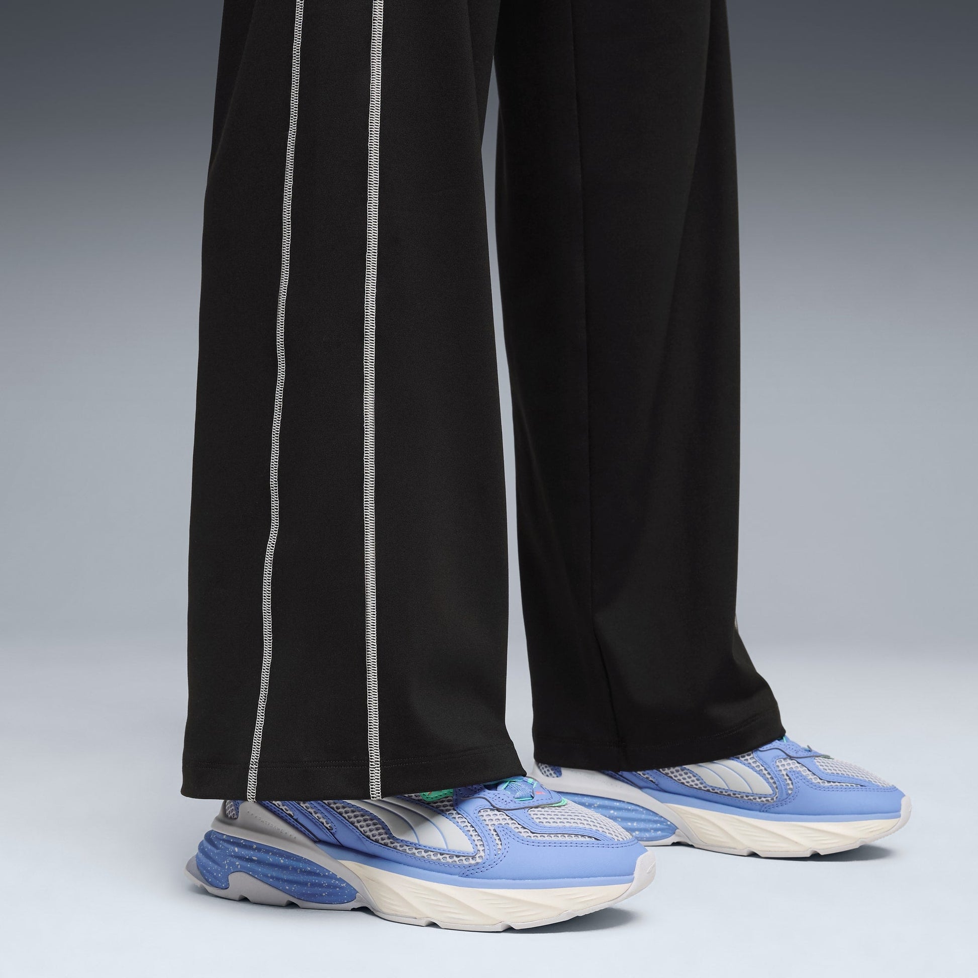Fade Sneakers