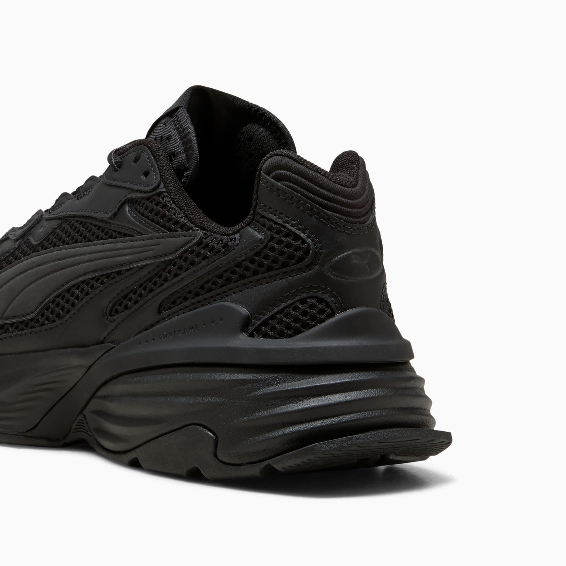 Fade Sneakers
