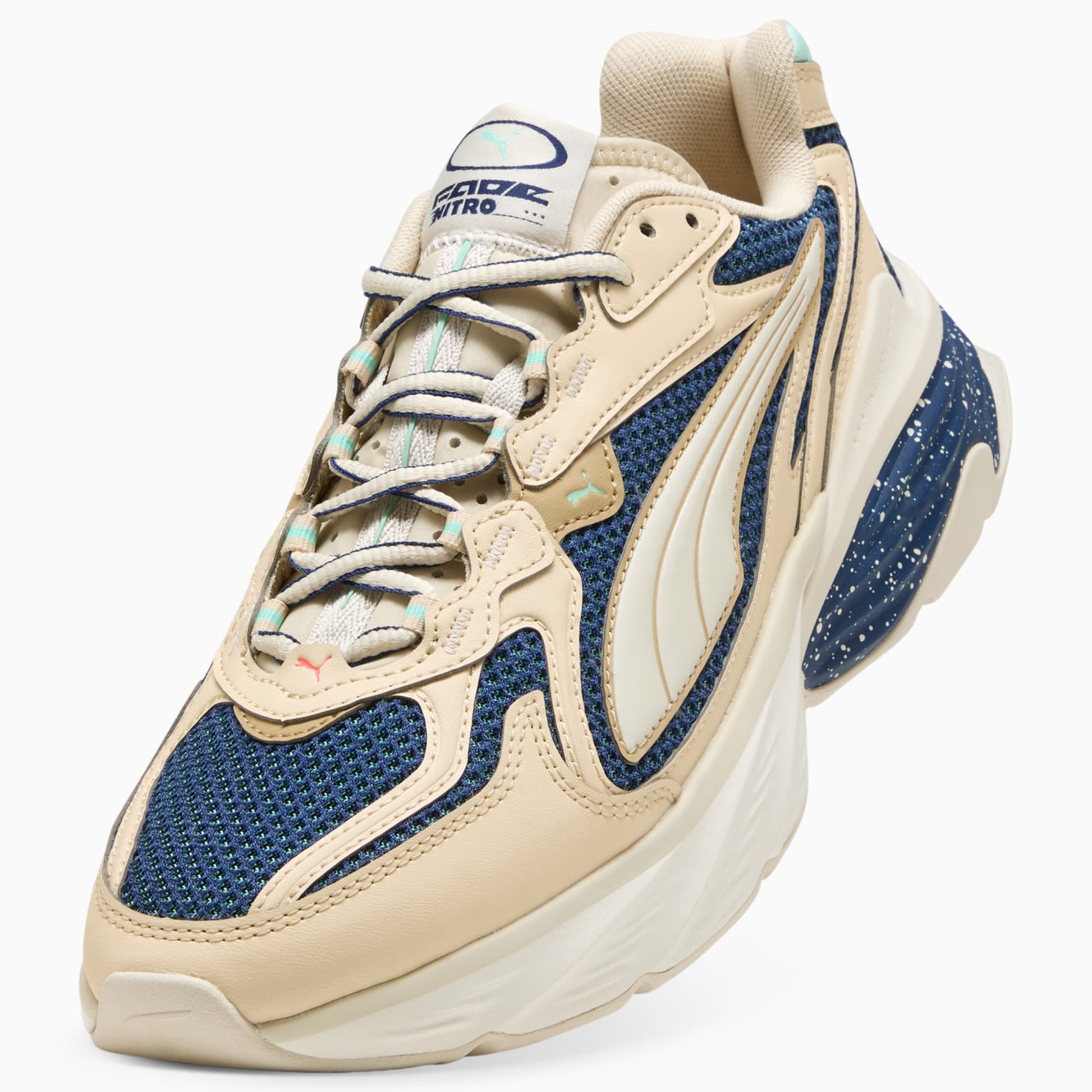 Fade Sneakers
