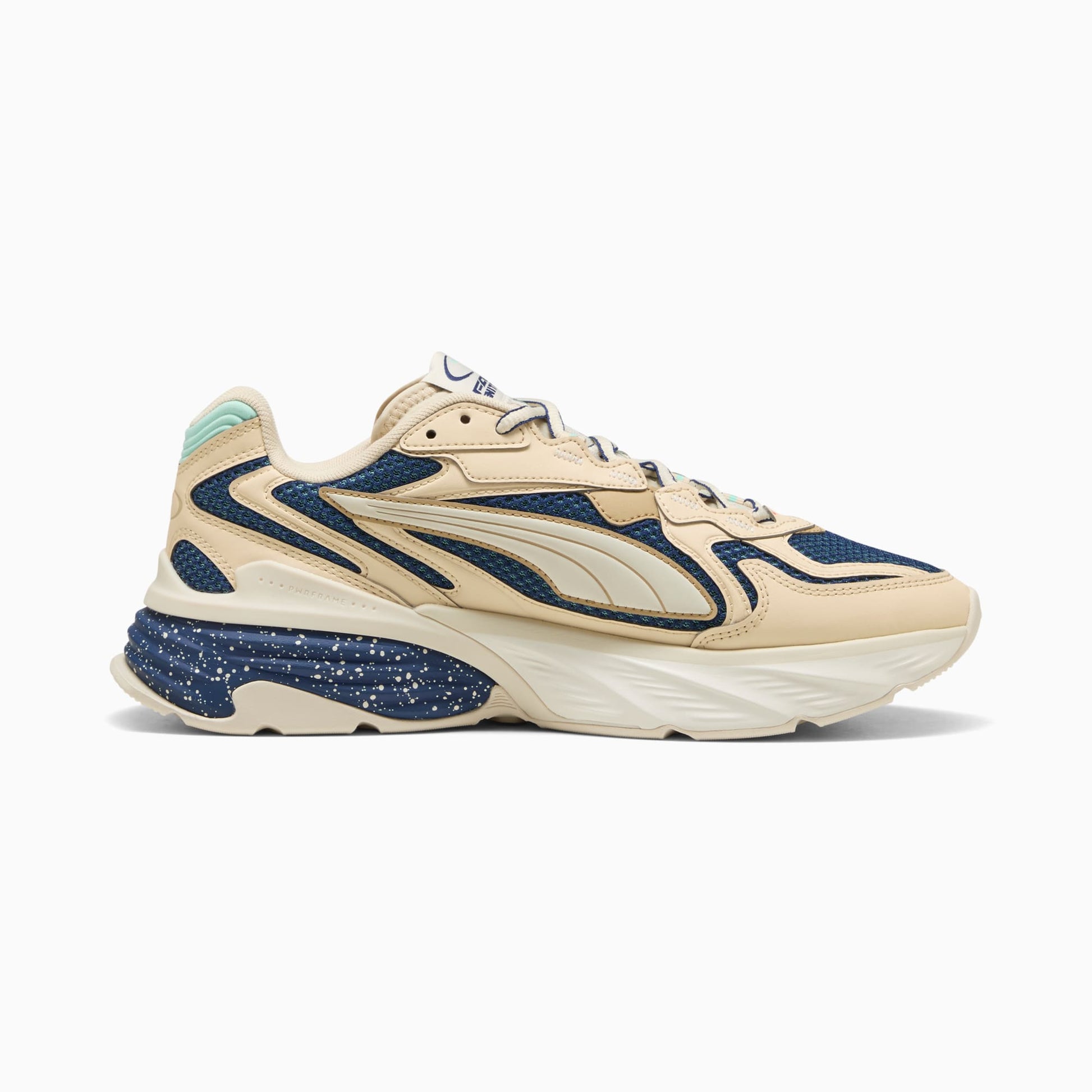 Fade Sneakers
