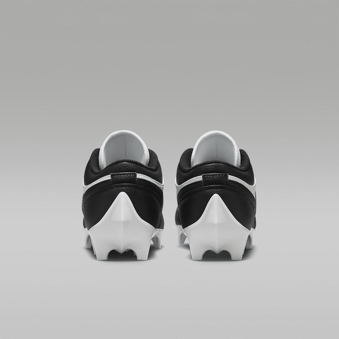 1 Low TD Men's Football Cleat