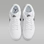 1 Retro Low Metal Baseball Cleats