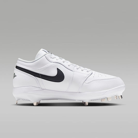 1 Retro Low Metal Baseball Cleats