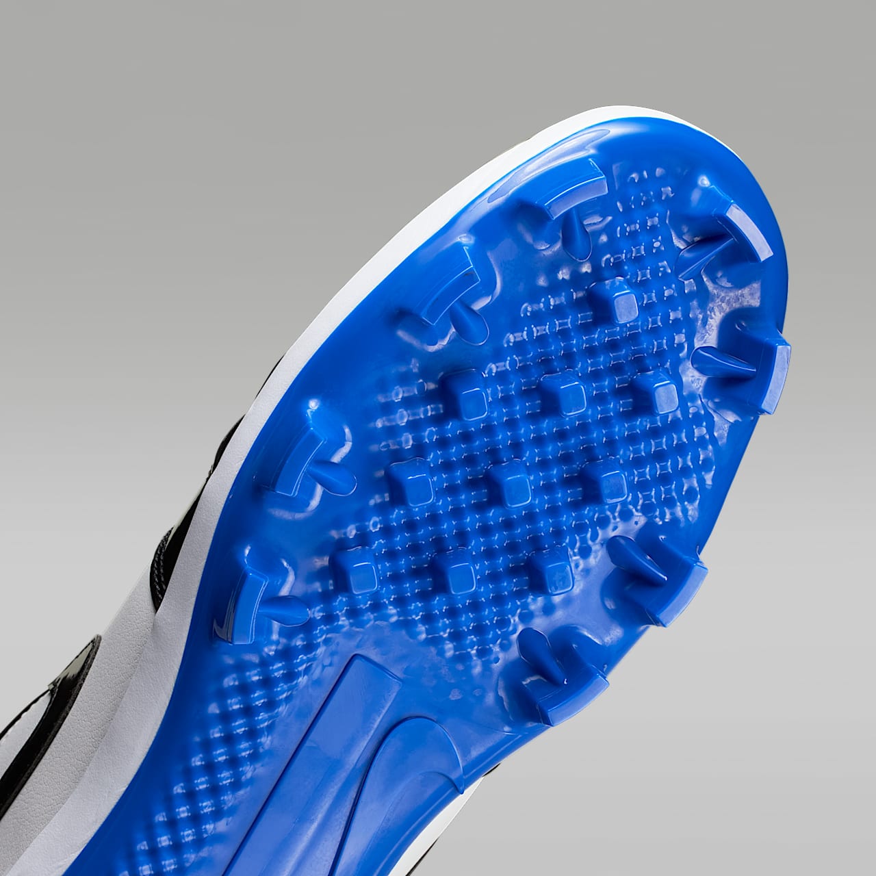 1 Retro MCS Low Men's Baseball Cleats