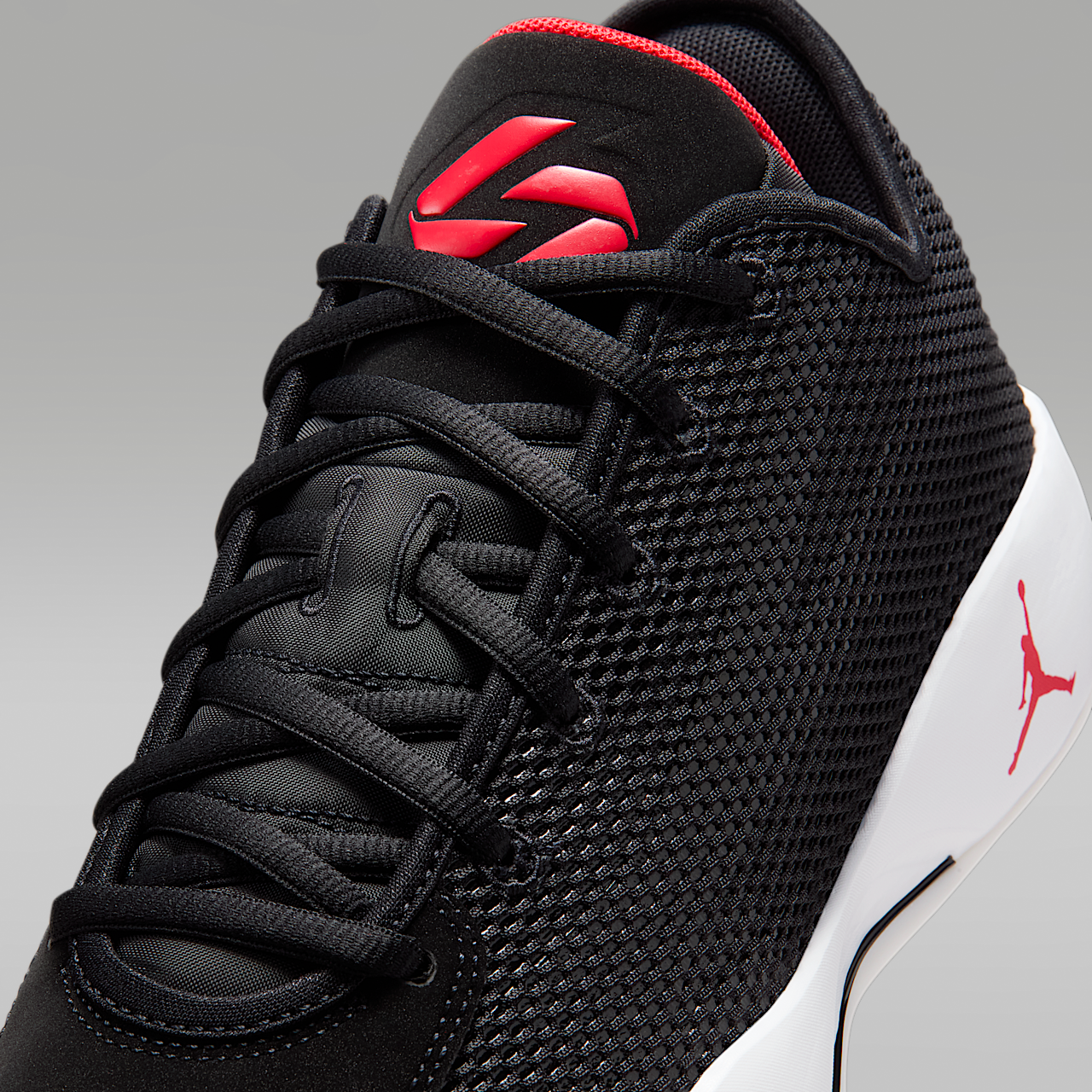 Luka 77 Basketball Shoes