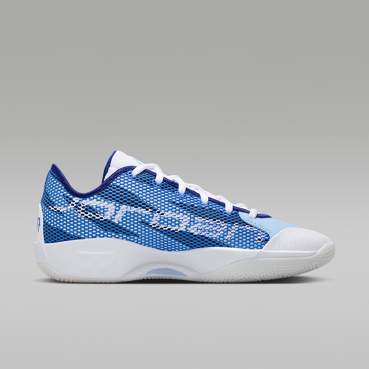 Luka 77 Basketball Shoes