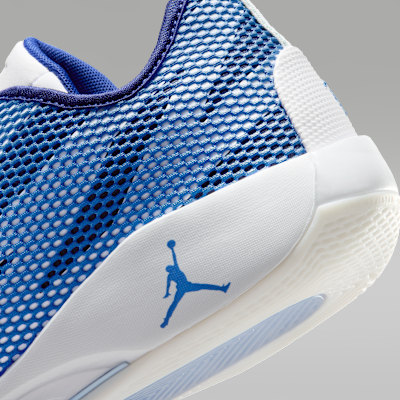 Luka 77 Basketball Shoes