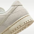Dunk Low Retro SE
