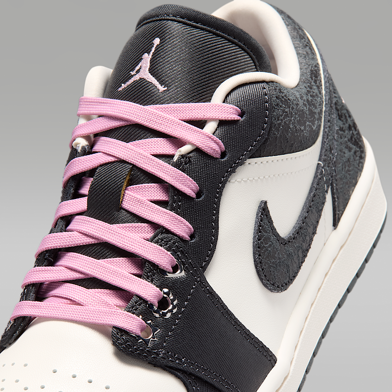 Air 1 Low SE Women's Shoes