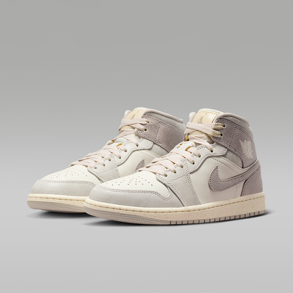 Air 1 Mid SE Women's Shoes