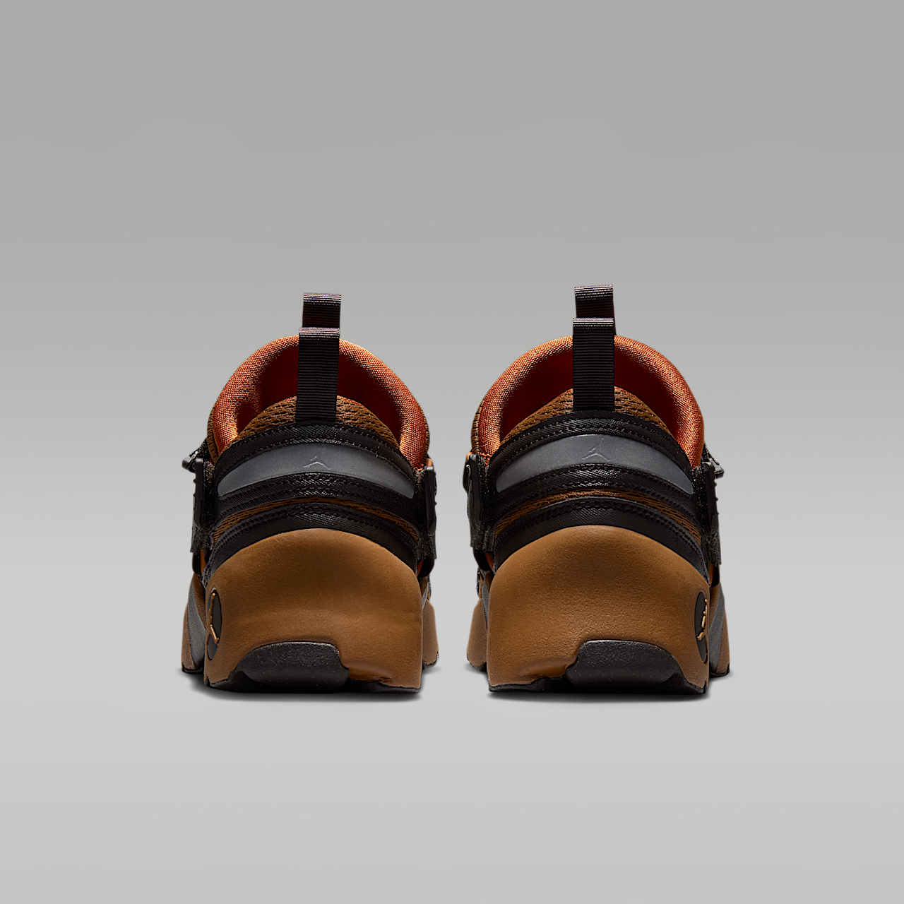 Trunner LX Women's Shoes
