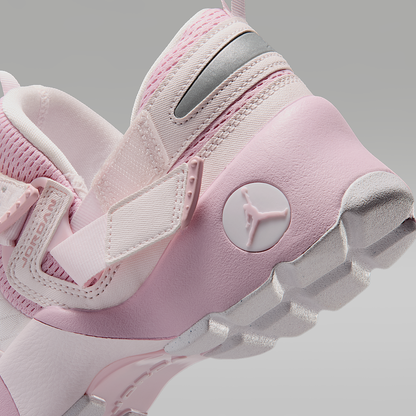Trunner LX Women's Shoes