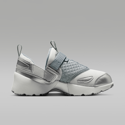 Trunner LX Women's Shoes