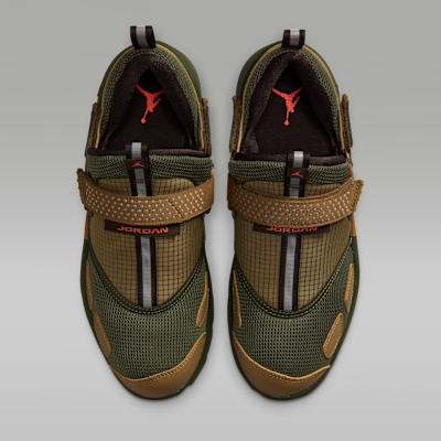 Trunner LX Women's Shoes