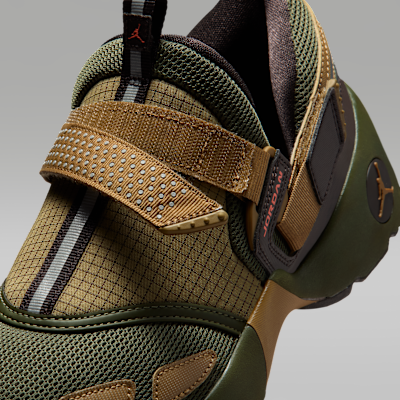 Trunner LX Women's Shoes