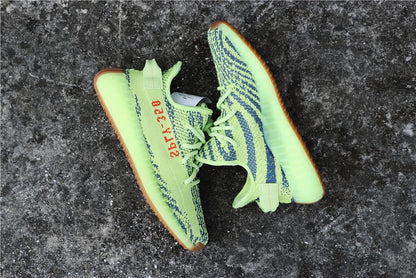 Yeezy Boost 350 V2 Beluga YZ350