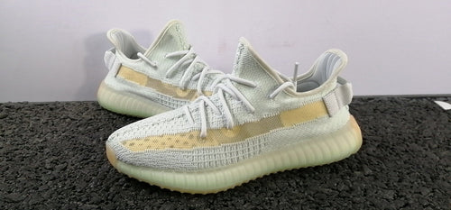 Yeezy Boost 350 V2 Hyperspace YZ350