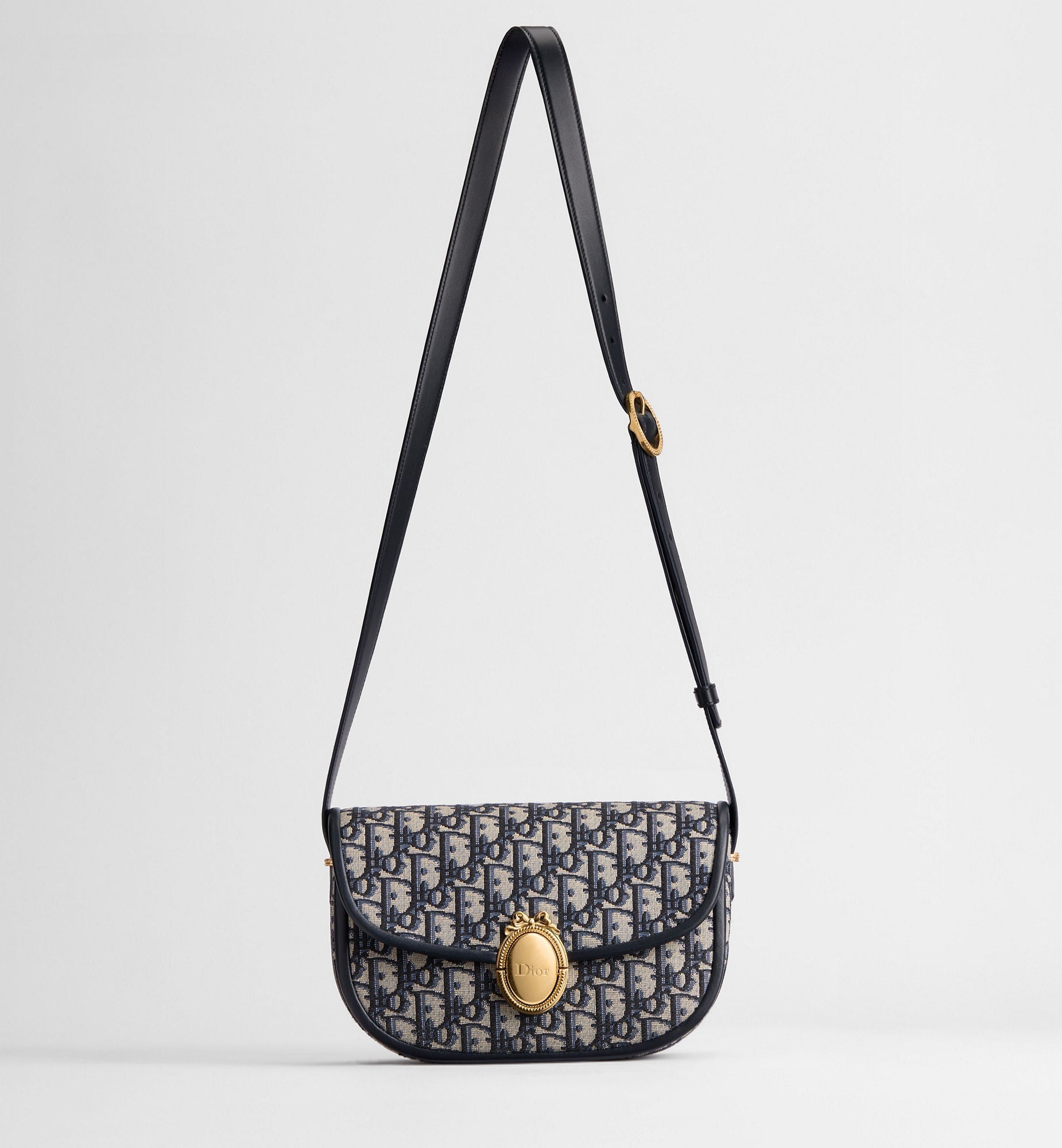 Women's Medium Médaillon Flap Bag With Blue Jacquard And Signature Clasp