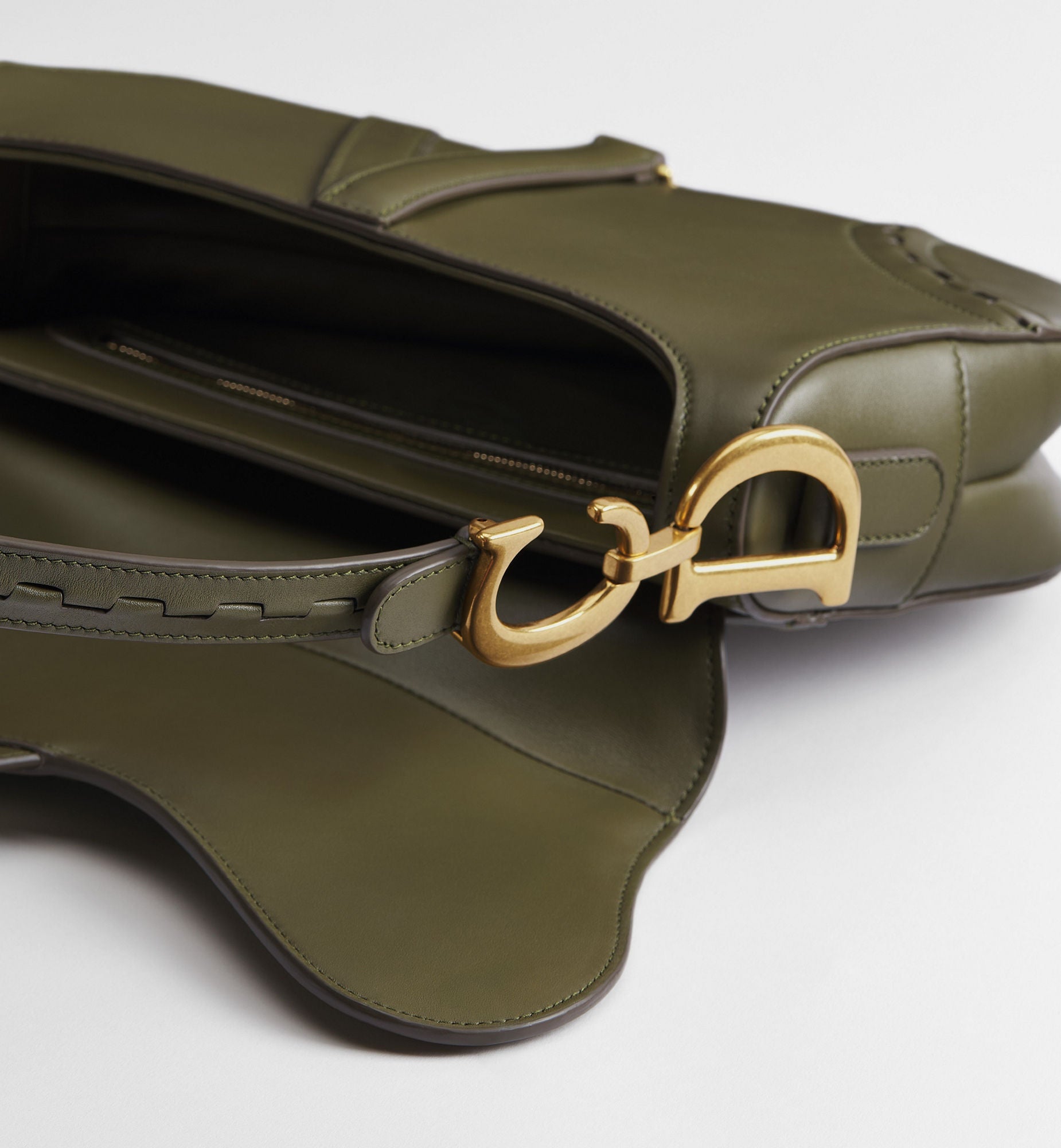 Women's Saddle Bag With Strap In Khaki Calfskin