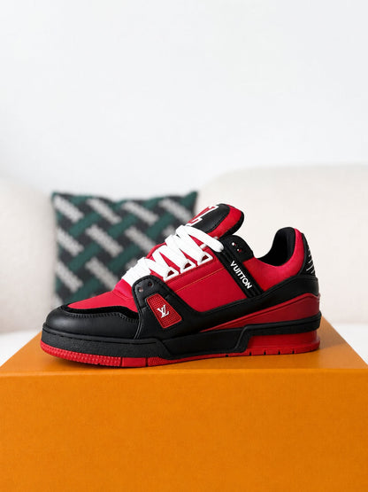 LV Trainer 'Black Red'