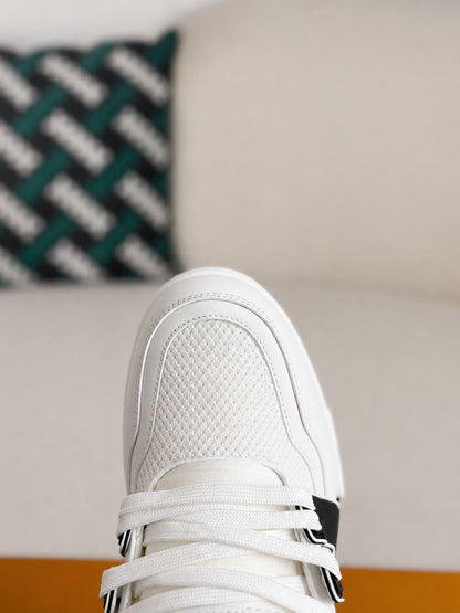 LV Trainer