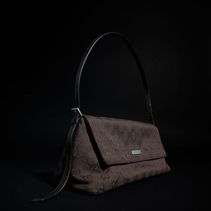 Women's Madison Medium Shoulder Bag With GG Canvas And Logo Plaque