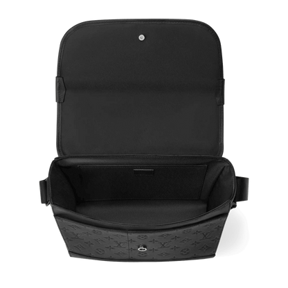 Courrier Messenger Calfskin Leather Black Hardware