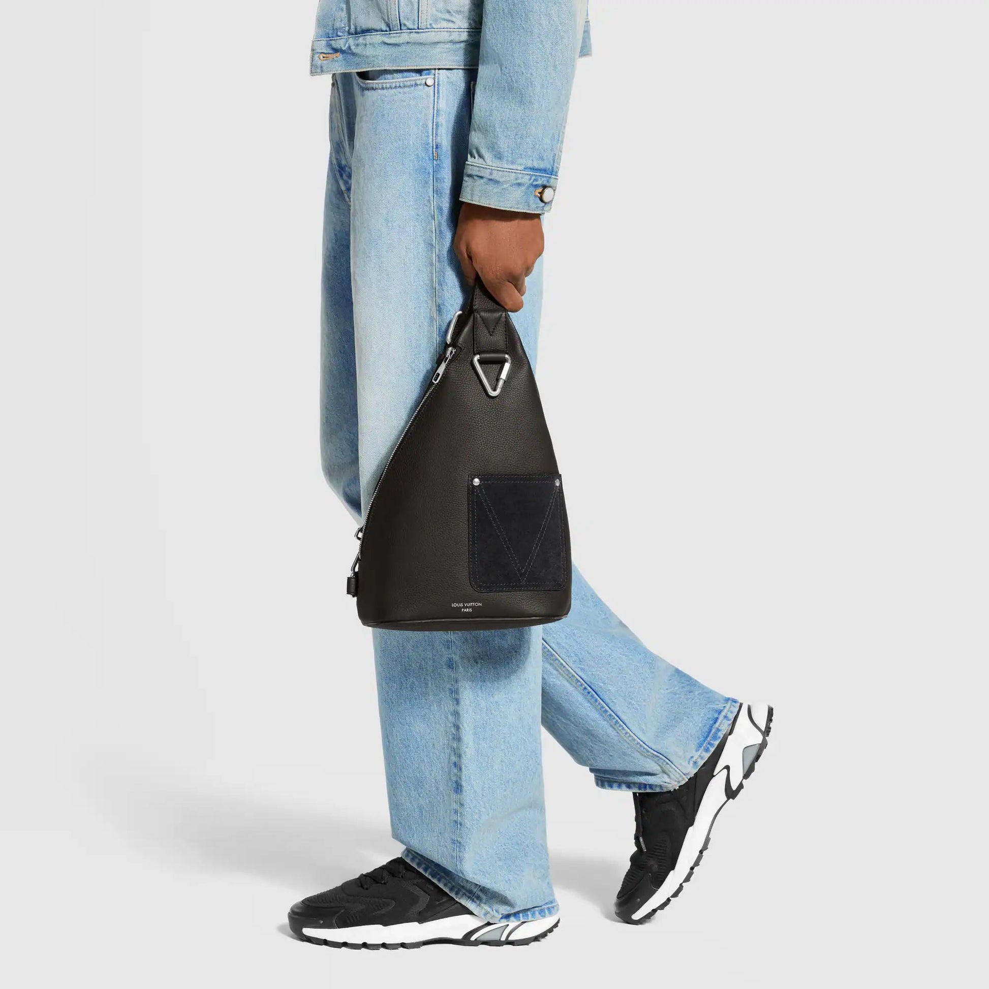 Men's Delta Slingbag Black
