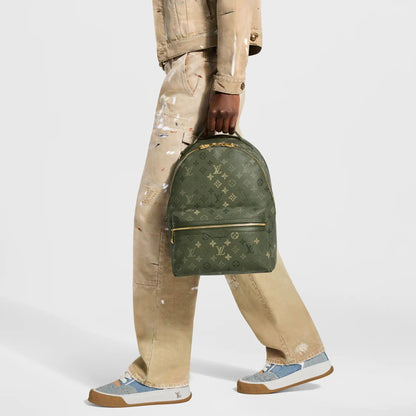 Men's Discovery Backpack PM Monogram Surplus Khaki