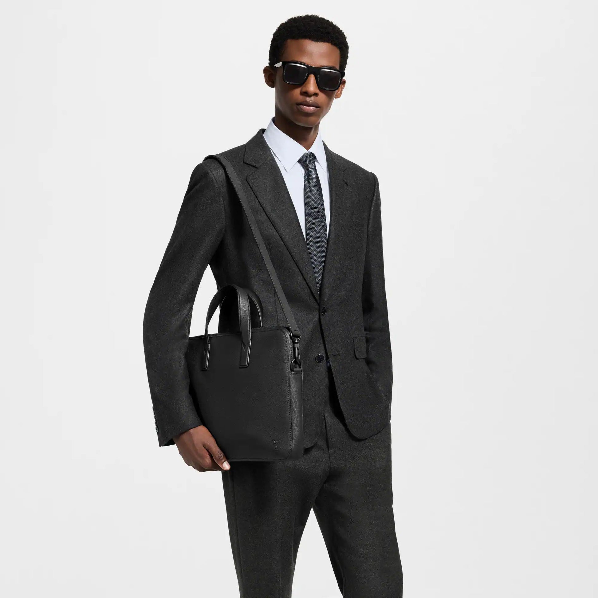 Men's Gate Briefcase Waxy Calfskin Black
