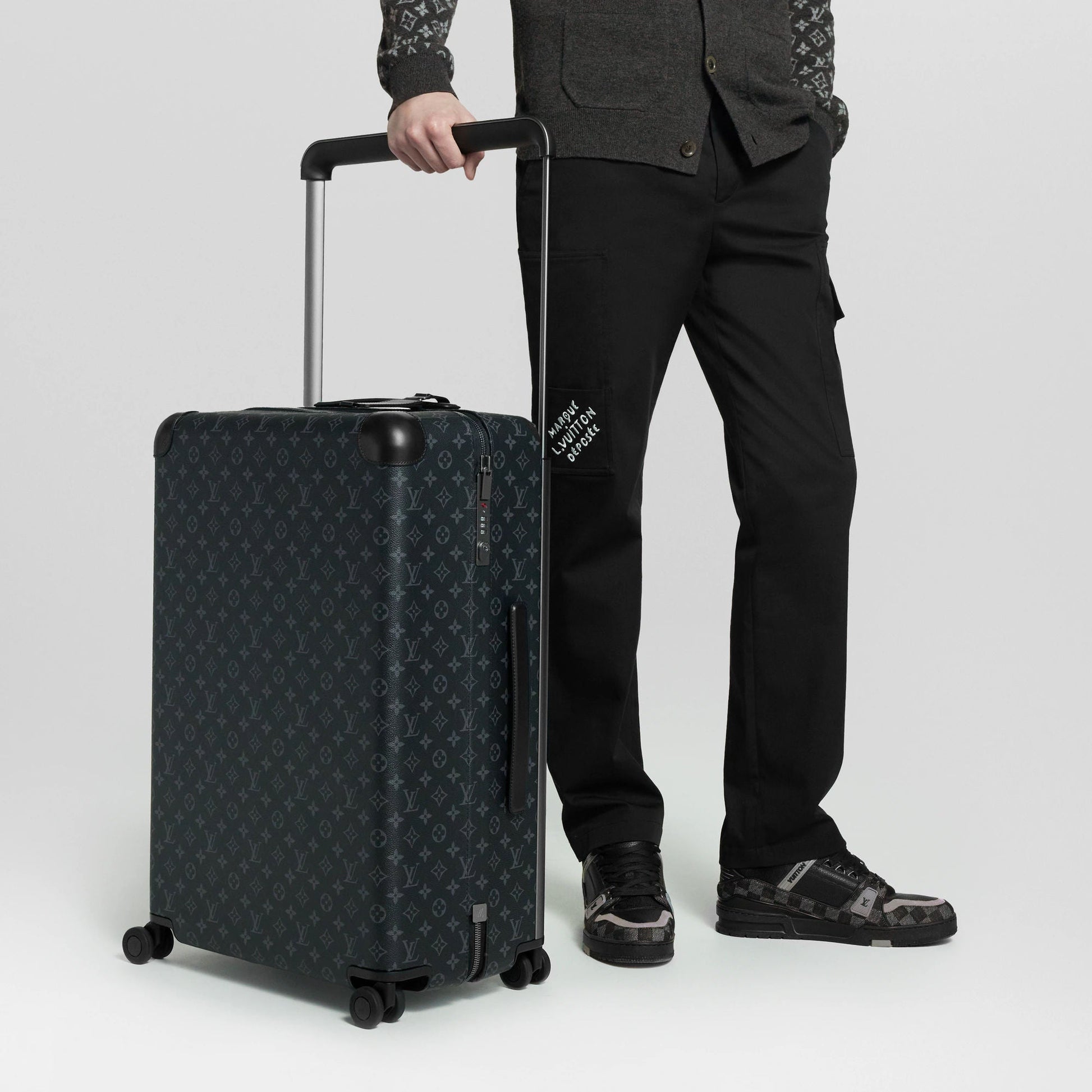Horizon 70 Rolling Luggage Monogram Eclipse Canvas M13772