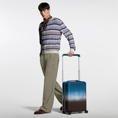 Horizon 55 Rolling Suitcase Monogram Pigment M28402
