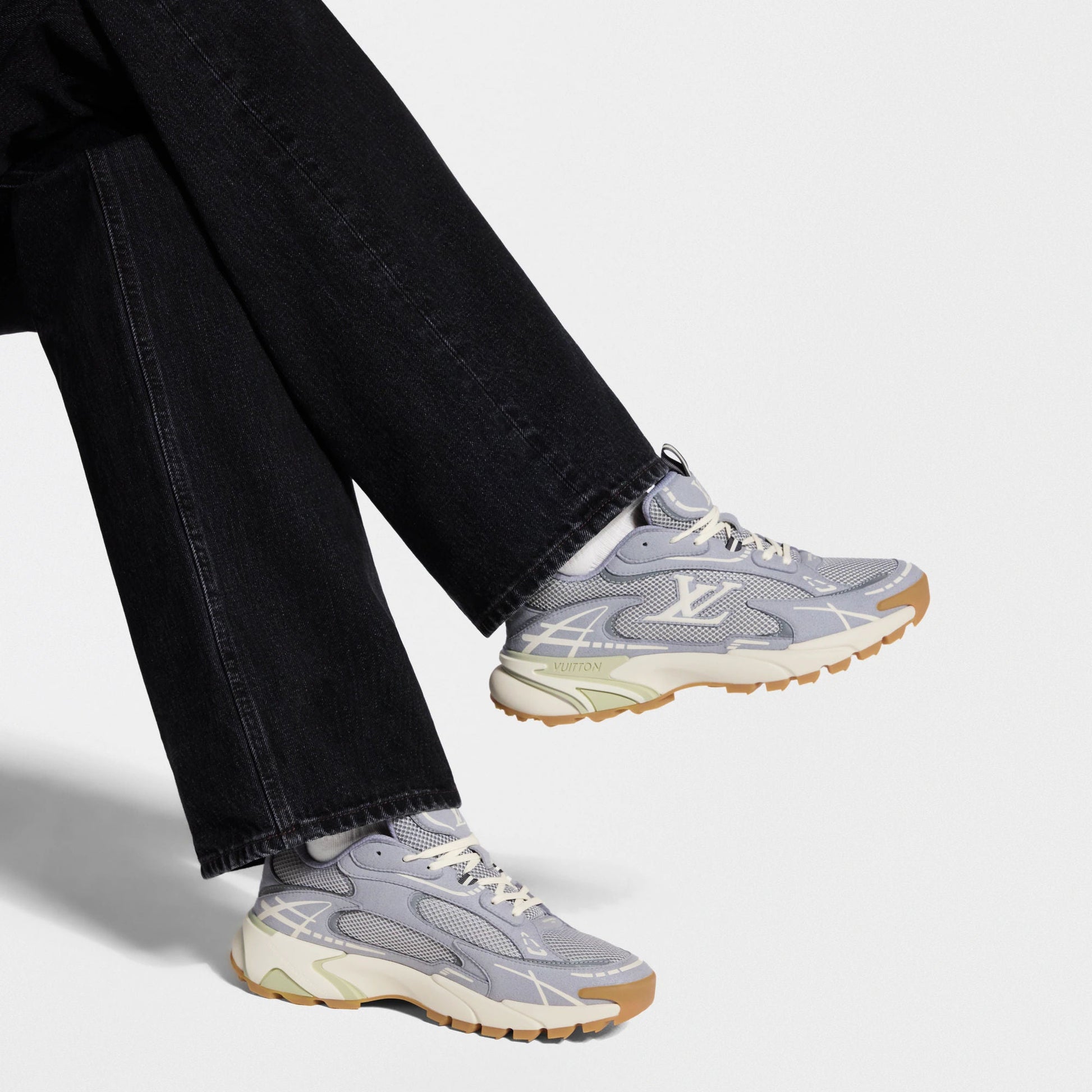 Men's LV Tatic Runner Sneaker