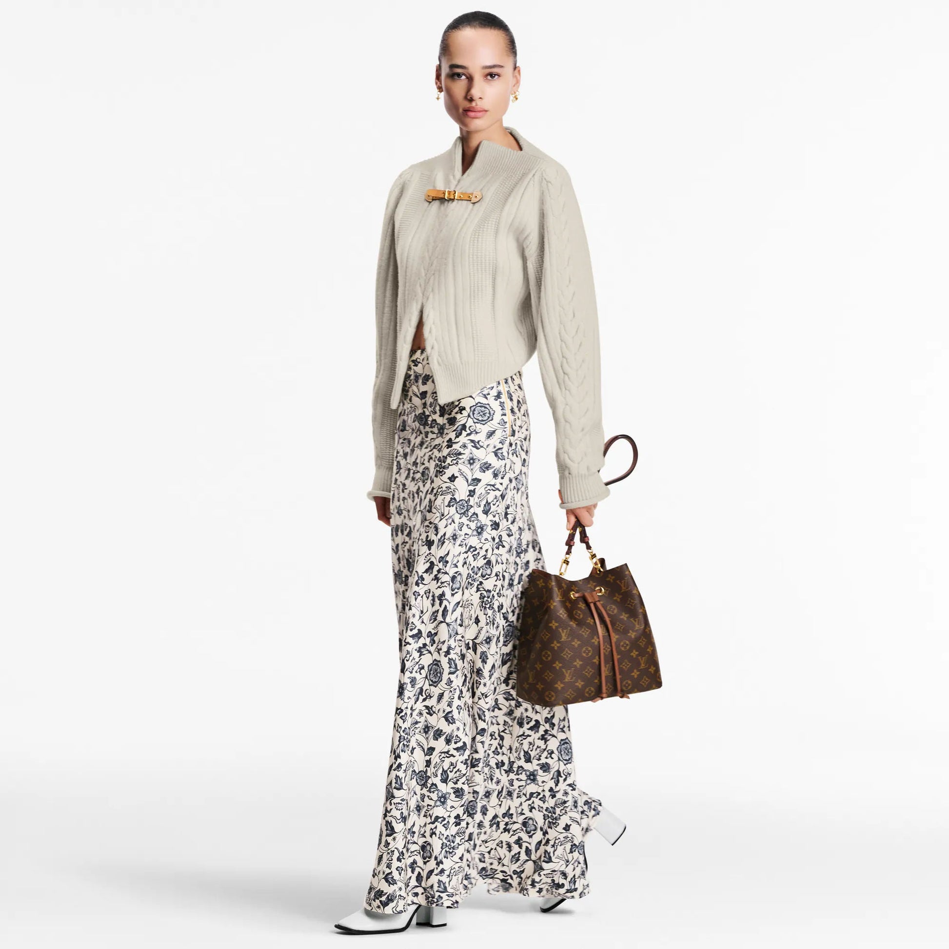 NéoNoé MM Monogram Coated Canvas Caramel Gold-Toned Hardware