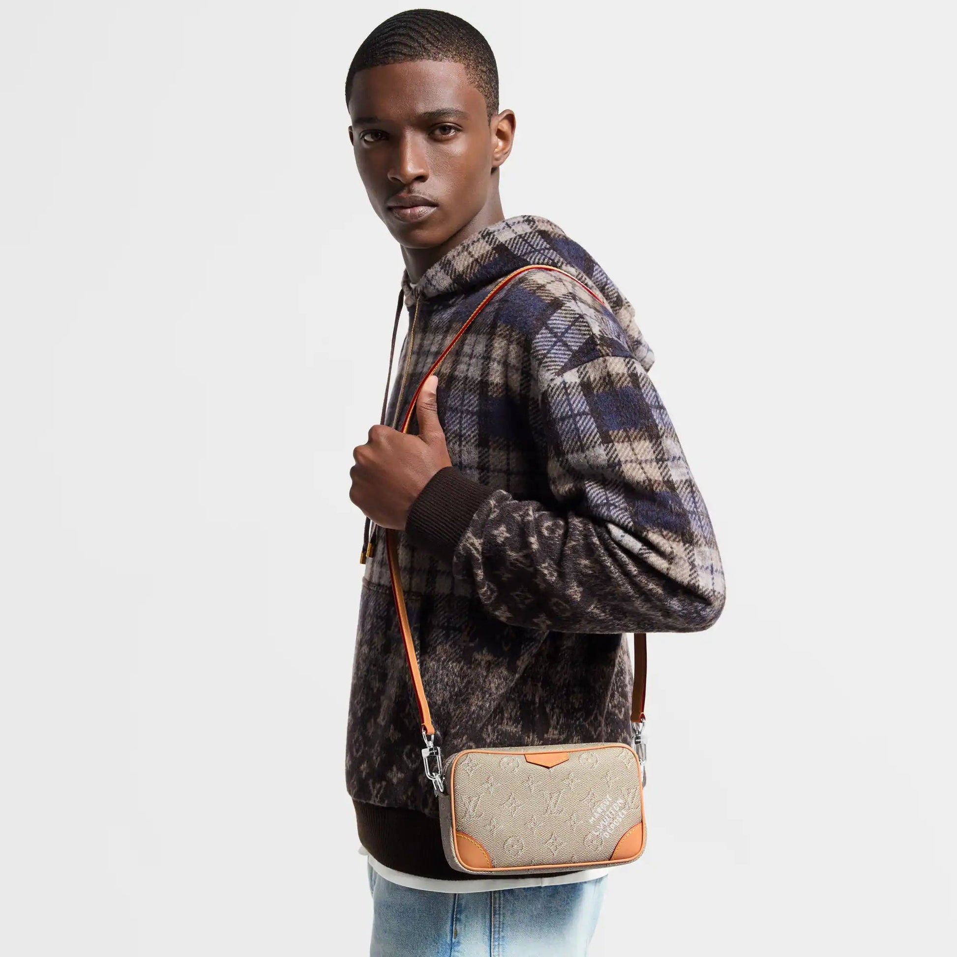 Men's Trocadéro Wearable Wallet Monogram Heritage Linen