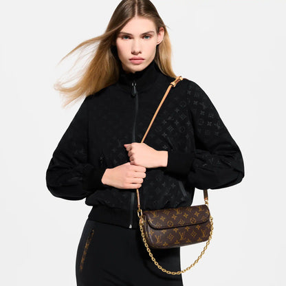 Women's Wallet On Chain Ivy Monogram Canvas Chain Wallet