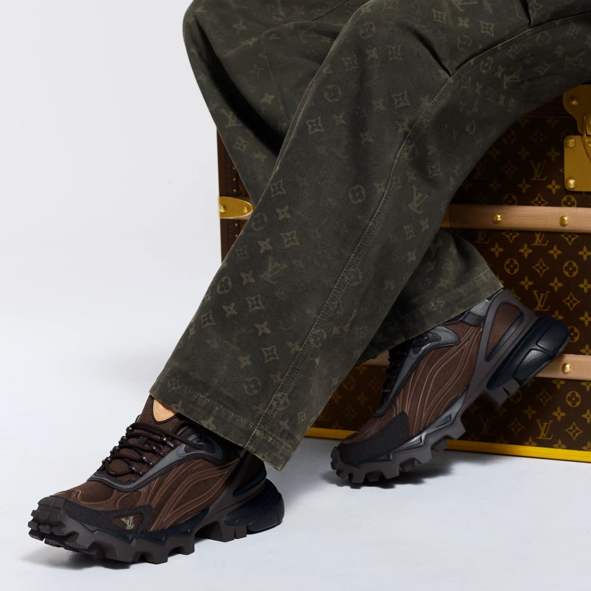 Men's LV Summit Sneaker
