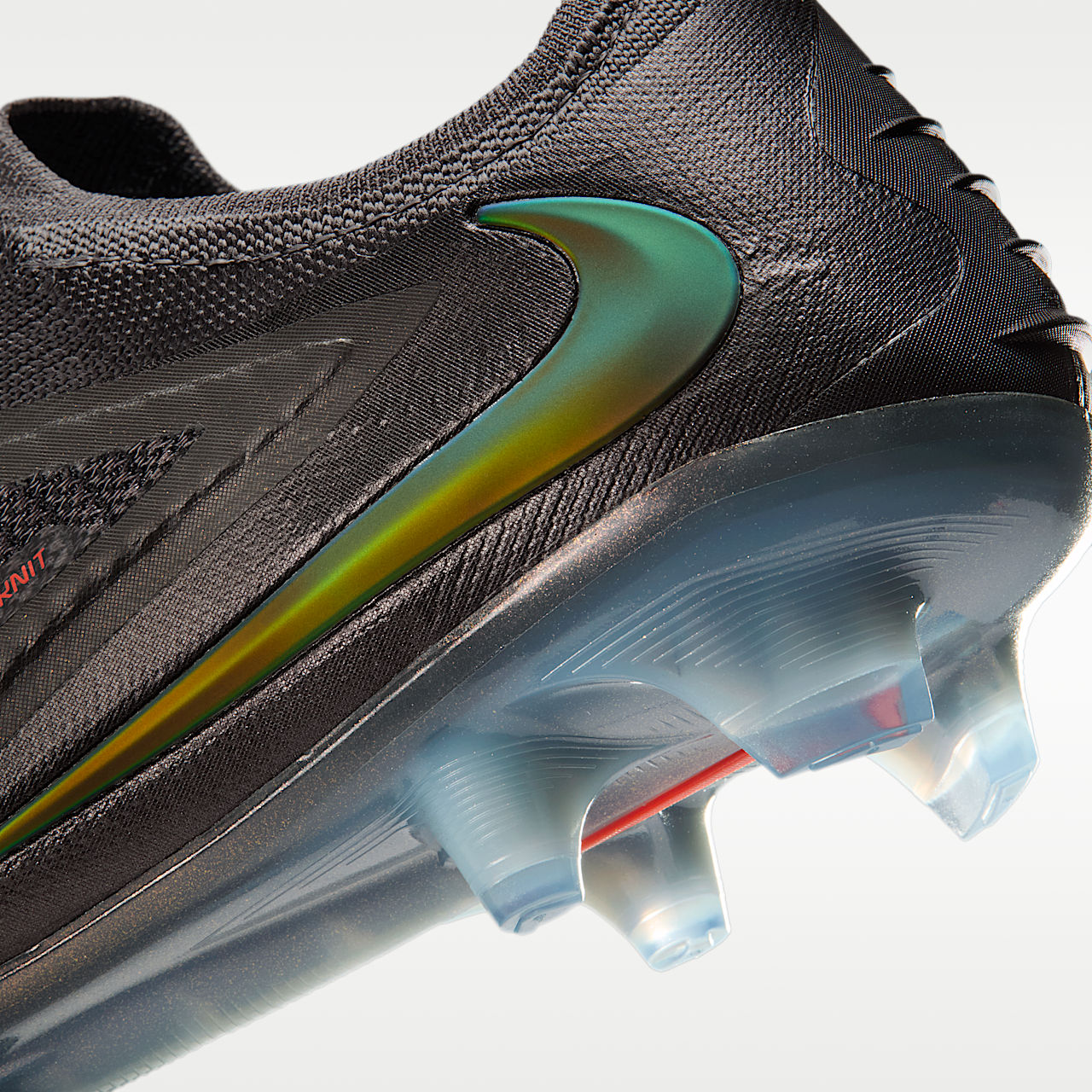 Phantom 6 Low Elite LV8 Firm-Ground Soccer Cleats Gripknit Medium Ash/Black/Gold Amber