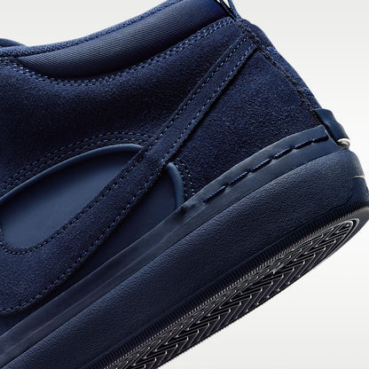 SB React Leo Unisex Skate Shoes Navy