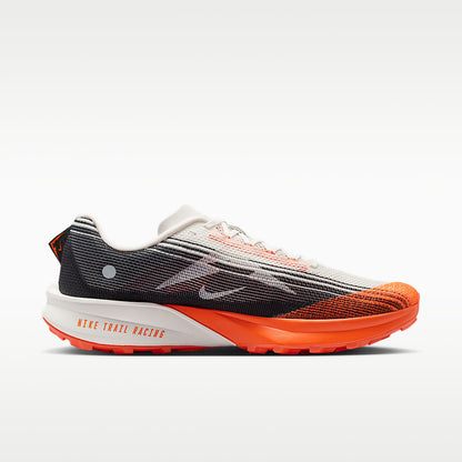 Kiger 10 Trail Running Shoes