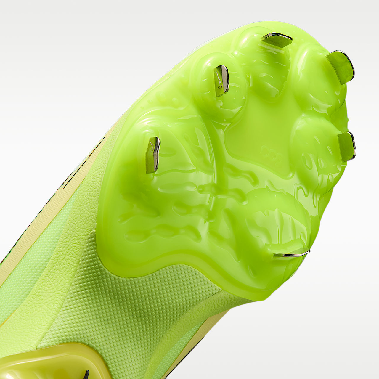 Diamond Standout MTL Baseball Cleats with Forefoot Air Zoom