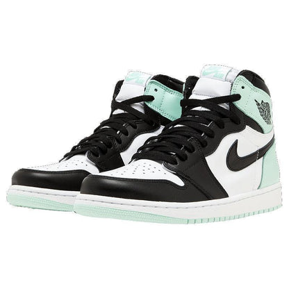 Men's Jordan 1 Retro High OG Basketball Shoes