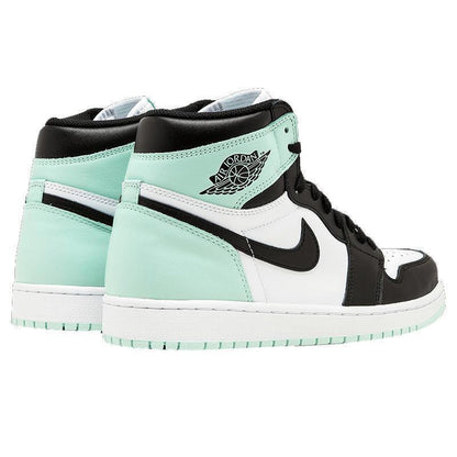 Men's Jordan 1 Retro High OG Basketball Shoes
